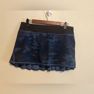 Lululemon blue camo pace setter skirt